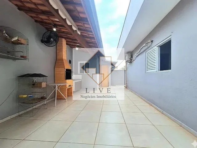 Casa 3 quartos e 2 banheiros, à venda, no bairro Residencial Real Parque Sumaré em Sumaré