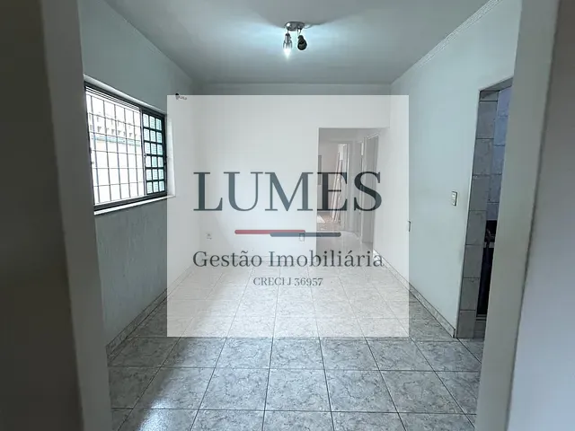 Casa com 300m² 3 quartos e 1 banheiro, à venda, no bairro Cidade Jardim I em Americana