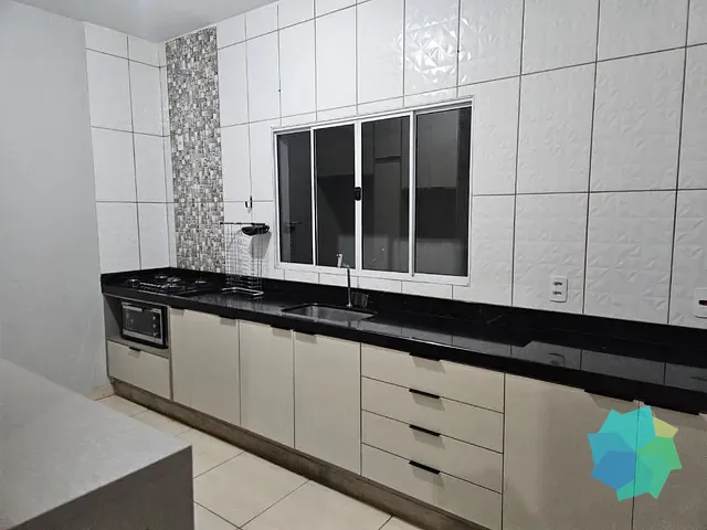Casa com 180m² 3 quartos e 2 banheiros, à venda, no bairro Parque Imperial em Salto