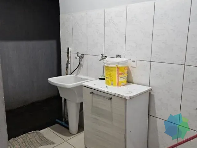 Casa com 180m² 3 quartos e 2 banheiros, à venda, no bairro Parque Imperial em Salto