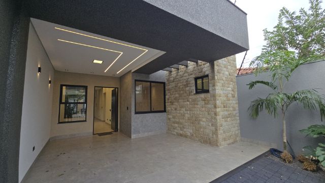 Casa com 161m² 3 quartos e 3 banheiros, à venda, no bairro Jardim Brasil em Maringá