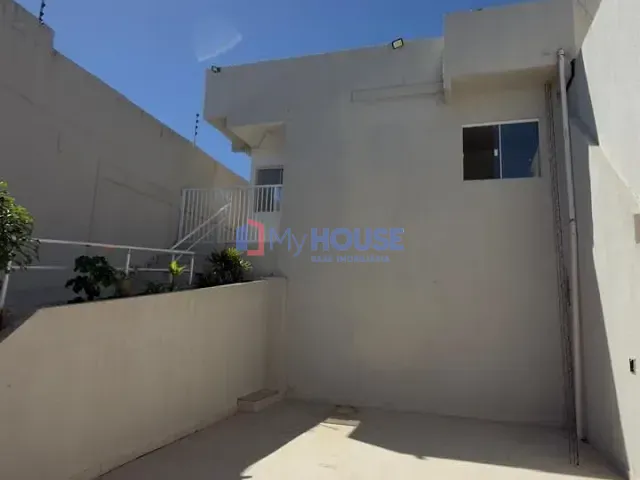 Casa 2 quartos e 1 banheiro, à venda, no bairro Nossa Senhora da Vitória em Ilhéus