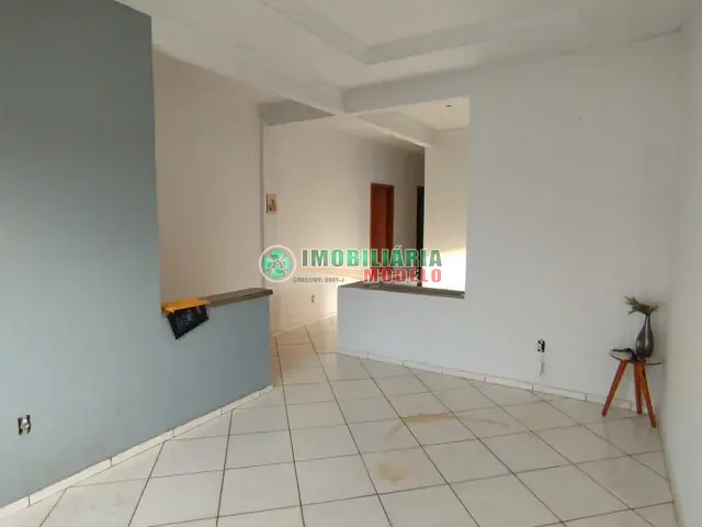 Casa 3 quartos e 2 banheiros, à venda, no bairro Nova Canarana em Canarana