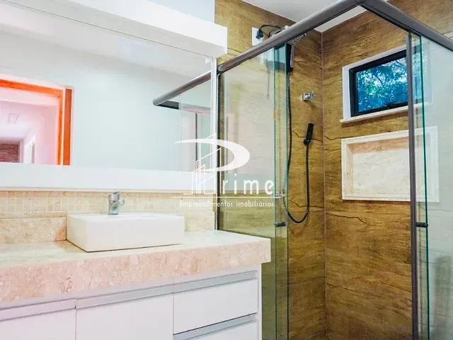 Casa com 220m² 4 quartos e 2 banheiros, à venda, no bairro Barra da Tijuca em Rio de Janeiro