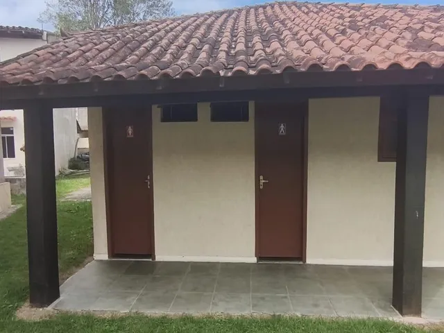 Casa 2 quartos e 2 banheiros, à venda, no bairro Novo Rio das Ostras em Rio das Ostras