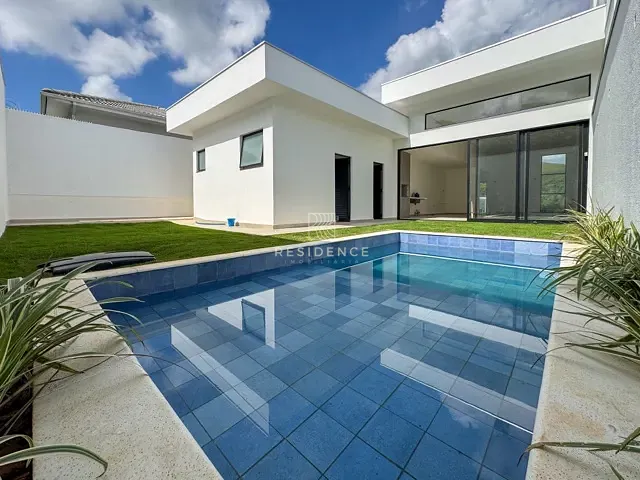 Casa 3 quartos e 4 banheiros, à venda, no bairro Jardim Amália em Volta Redonda