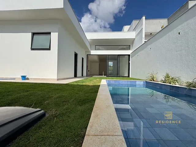 Casa 3 quartos e 4 banheiros, à venda, no bairro Jardim Amália em Volta Redonda