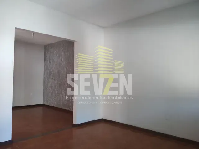 Casa com 275m² 2 quartos e 2 banheiros, à venda, no bairro Jardim Ouro Verde em Bauru