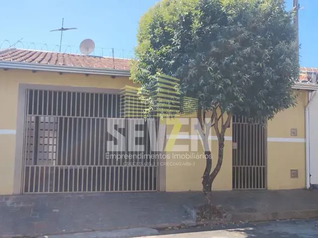 Casa com 275m² 2 quartos e 2 banheiros, à venda, no bairro Jardim Ouro Verde em Bauru