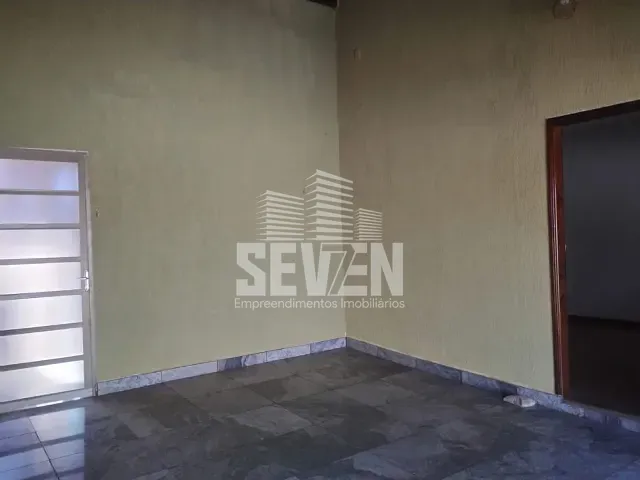 Casa com 275m² 2 quartos e 2 banheiros, à venda, no bairro Jardim Ouro Verde em Bauru