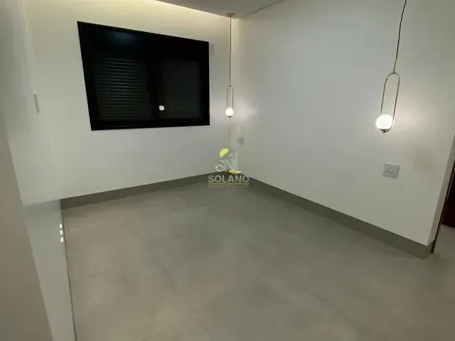 Casa com 312m² 3 quartos e 4 banheiros, à venda, no bairro Residencial Parqville Jacarandá em Aparecida de Goiânia