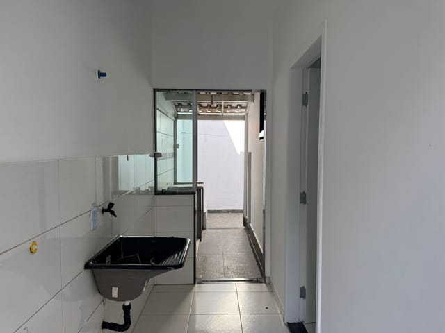 Casa 3 quartos e 3 banheiros, à venda, no bairro Balneário Remanso em Rio das Ostras