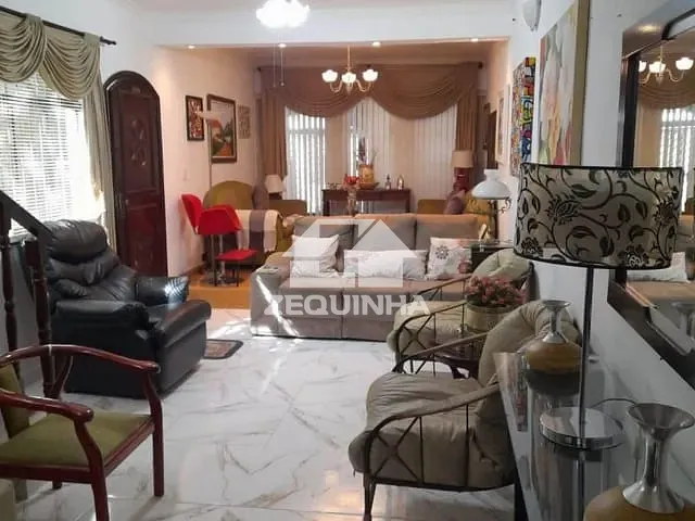 Casa com 125m² 4 quartos e 2 banheiros, à venda, no bairro Rochdale em Osasco