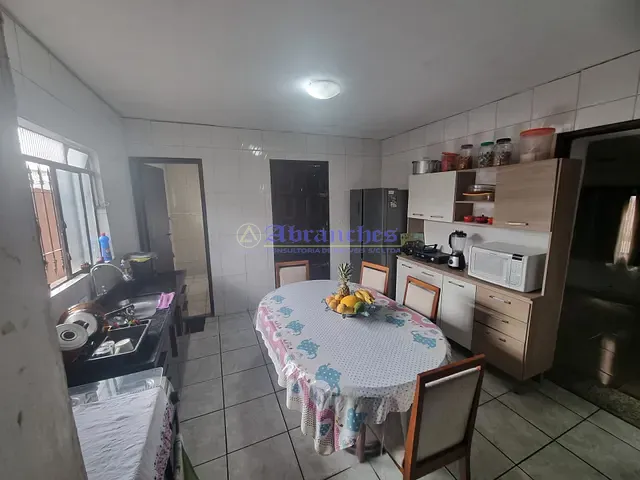 Casa com 300m² 5 quartos e 2 banheiros, à venda, no bairro Vila Doutor Eiras em São Paulo