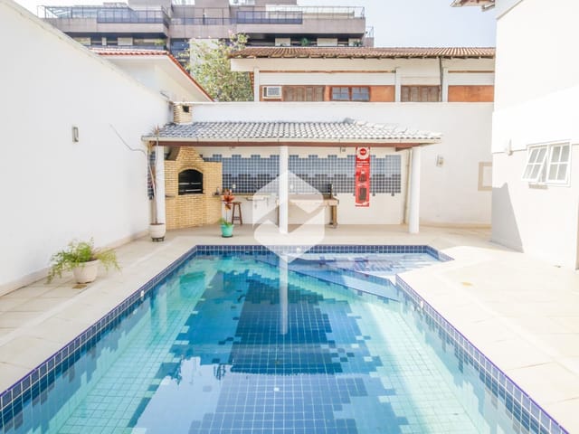 Casa com 750m², à venda, no bairro Barra da Tijuca em Rio de Janeiro