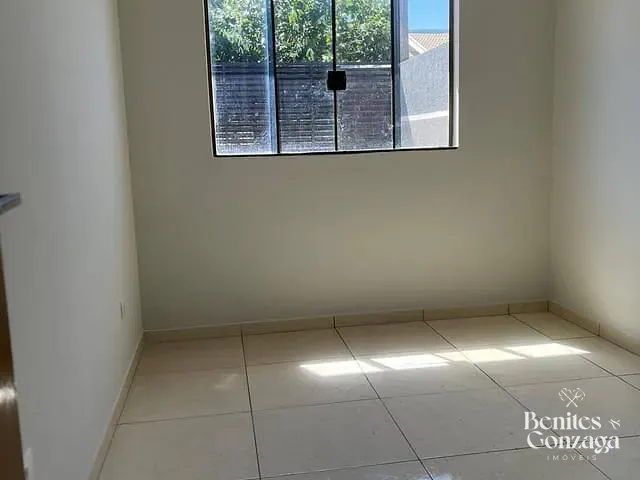 Casa 3 quartos e 2 banheiros, para alugar, no bairro Jardim Ouro Verde III em Sarandi