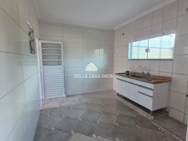 Casa com 200m² 3 quartos e 3 banheiros, para alugar, no bairro Conjunto Habitacional Júlio de Mesquita Filho em Sorocaba