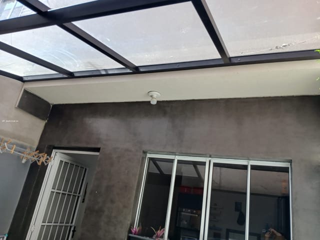 Casa 2 quartos e 2 banheiros, à venda, no bairro Calmon Viana em Poá