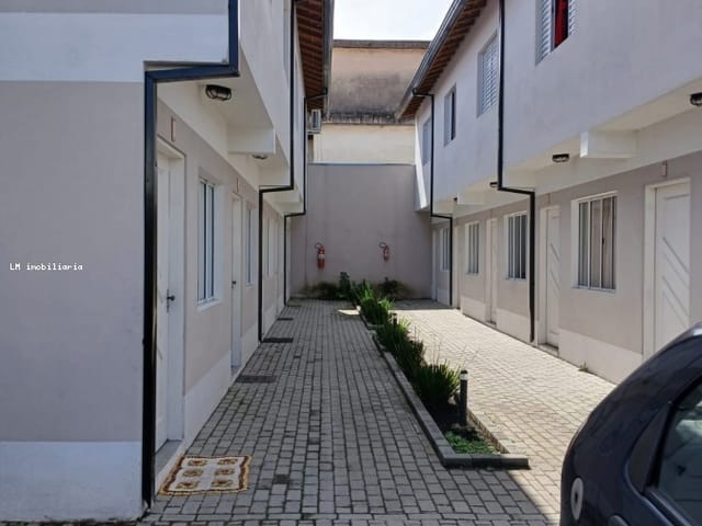 Casa 2 quartos e 2 banheiros, à venda, no bairro Calmon Viana em Poá