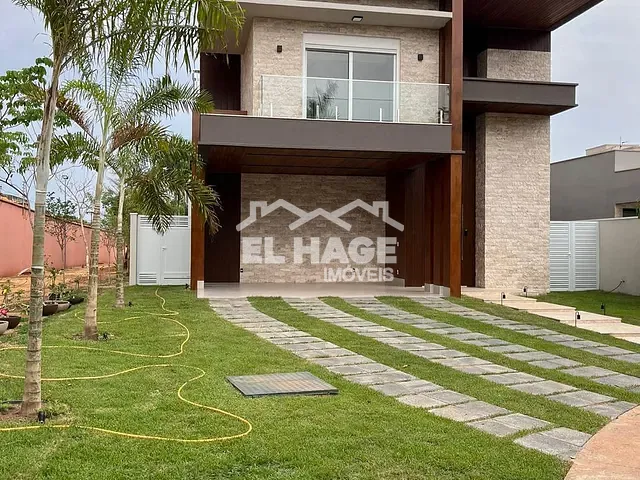 Casa com 372m² 3 quartos e 5 banheiros, à venda, no bairro Jardim Itália em Cuiabá