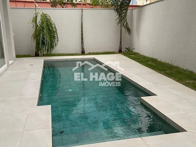 Casa com 372m² 3 quartos e 5 banheiros, à venda, no bairro Jardim Itália em Cuiabá