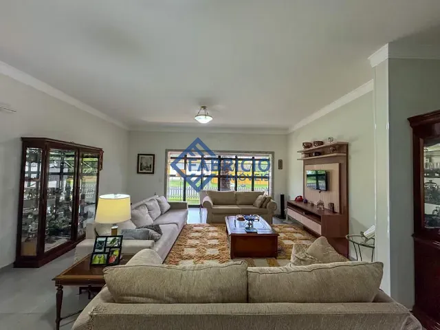 Casa com 1066m² 3 quartos e 5 banheiros, à venda, no bairro Condomínio São Joaquim em Vinhedo