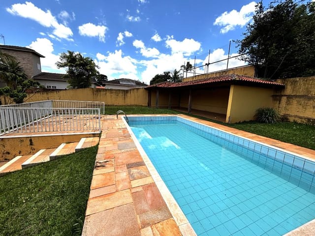 Casa com 1000m² 3 quartos e 2 banheiros, à venda, no bairro Parque Residencial Colina das Estrelas em Tatuí