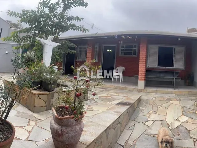 Casa com 316m² 3 quartos e 1 banheiro, à venda, no bairro Jardim Santa Maria em Mococa