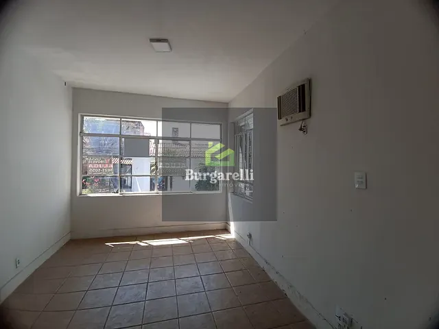 Casa 3 quartos e 1 banheiro, para alugar, no bairro Centro em Lavras