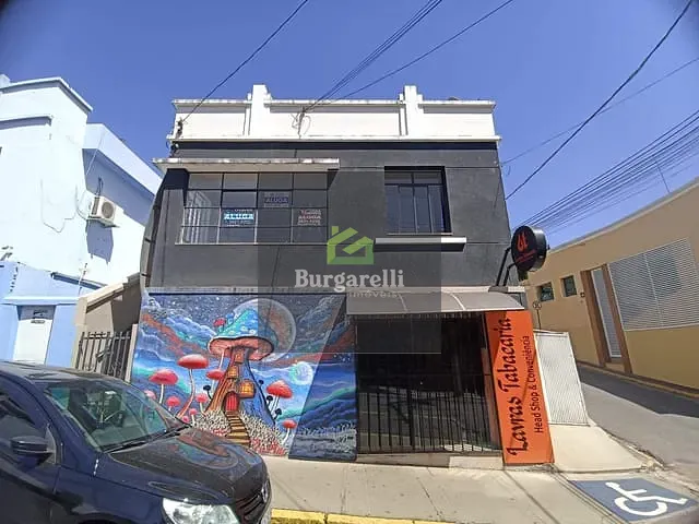 Casa 3 quartos e 1 banheiro, para alugar, no bairro Centro em Lavras