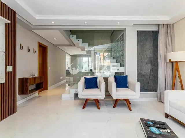 Casa com 226m² 3 quartos e 3 banheiros, à venda, no bairro Orleans em Curitiba