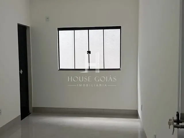 Casa com 203m² 3 quartos e 2 banheiros, à venda, no bairro Jardim Buriti Sereno em Aparecida de Goiânia
