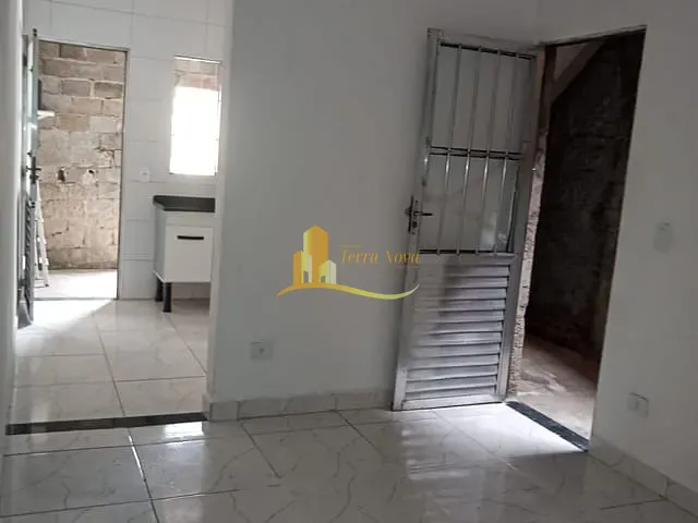 Casa 1 quarto e 1 banheiro, para alugar, no bairro Parada XV de Novembro em São Paulo