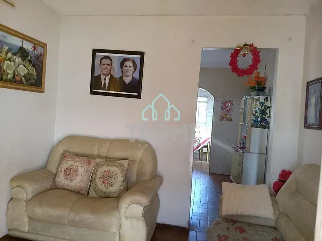 Casa com 279m² 2 quartos e 2 banheiros, à venda, no bairro Parque Aeroporto em Taubaté