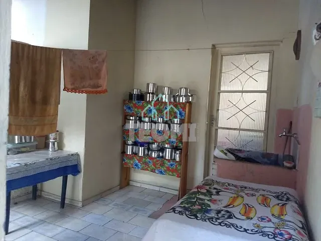Casa com 279m² 2 quartos e 2 banheiros, à venda, no bairro Parque Aeroporto em Taubaté