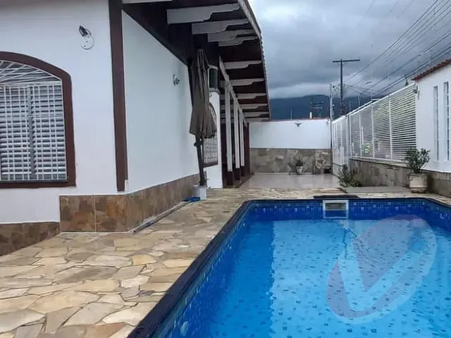 Casa com 305m² 3 quartos e 3 banheiros, à venda, no bairro Jardim Imperador em Praia Grande