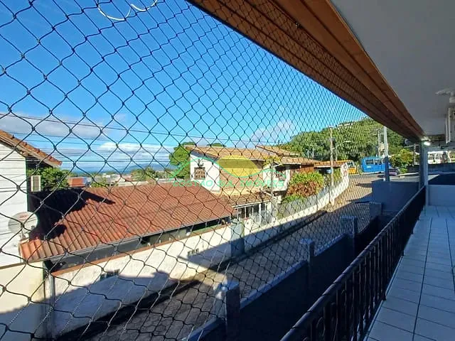 Casa 5 quartos e 4 banheiros, à venda, no bairro Tapera da Base em Florianópolis