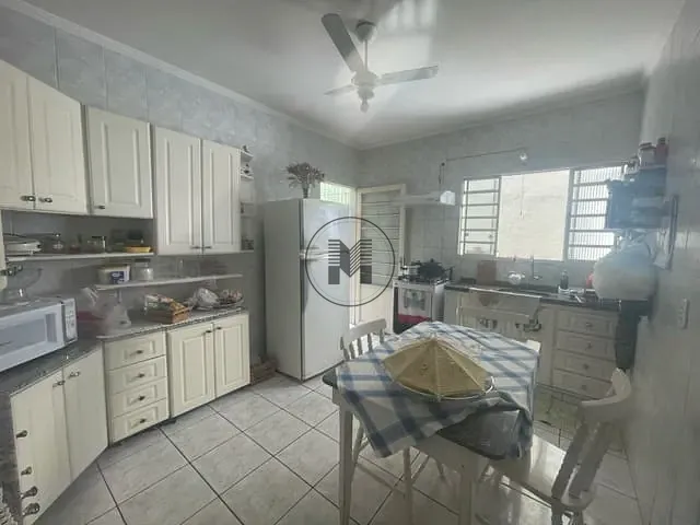 Casa com 250m² 3 quartos e 3 banheiros, à venda, no bairro Parque Residencial Beira Rio em Guaratinguetá