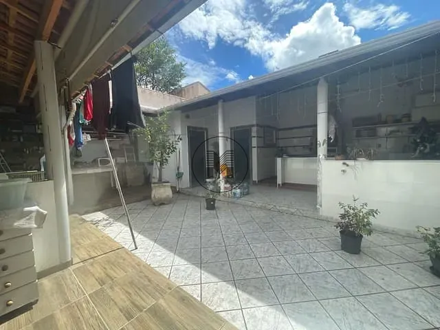 Casa com 250m² 3 quartos e 3 banheiros, à venda, no bairro Parque Residencial Beira Rio em Guaratinguetá