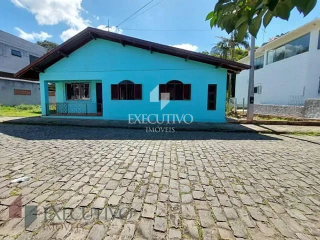 Casa com 67m² 3 quartos e 1 banheiro, à venda, no bairro Centro em Arroio Do Meio