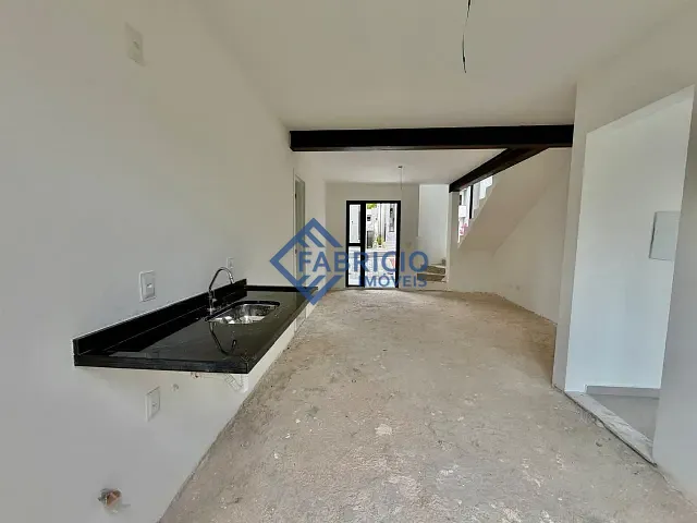 Casa com 81m² 2 quartos e 1 banheiro, à venda, no bairro Bairro Capivari em Louveira
