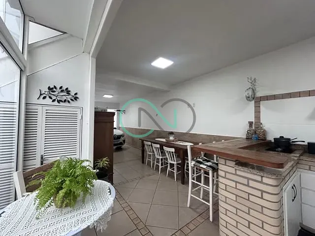 Casa com 350m² 3 quartos e 2 banheiros, à venda, no bairro Oeste em Sapiranga