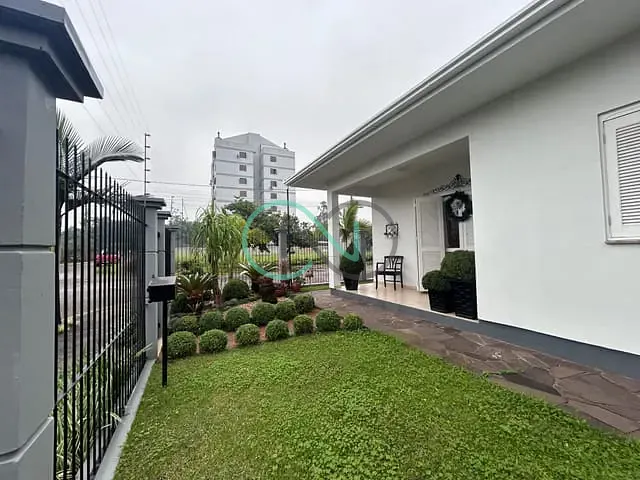 Casa com 350m² 3 quartos e 2 banheiros, à venda, no bairro Oeste em Sapiranga