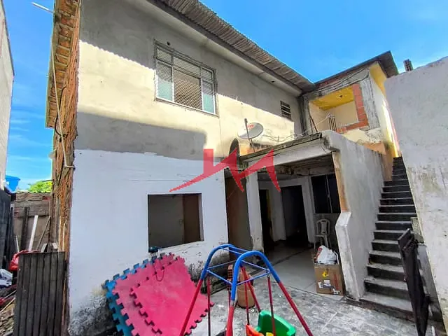 Casa com 360m² 4 quartos e 2 banheiros, à venda, no bairro Jardim Alcântara em São Gonçalo