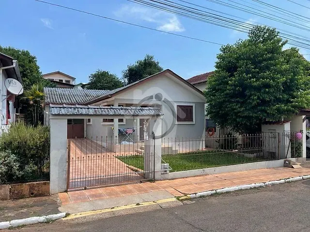 Casa com 100m² 3 quartos e 2 banheiros, à venda, no bairro Alesgut em Teutônia