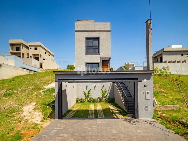 Casa com 150m² 3 quartos e 3 banheiros, à venda, no bairro Nova Jaguari em Santana de Parnaíba