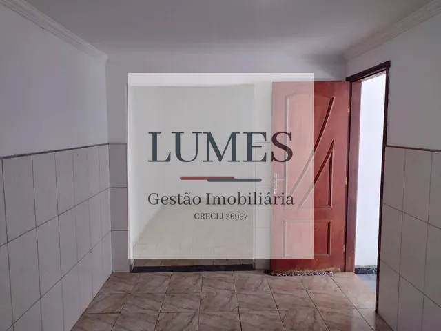 Casa 4 quartos e 2 banheiros, à venda, no bairro Parque Planalto em Santa Bárbara D'Oeste