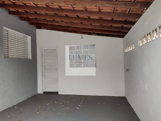 Casa 4 quartos e 2 banheiros, à venda, no bairro Parque Planalto em Santa Bárbara D'Oeste