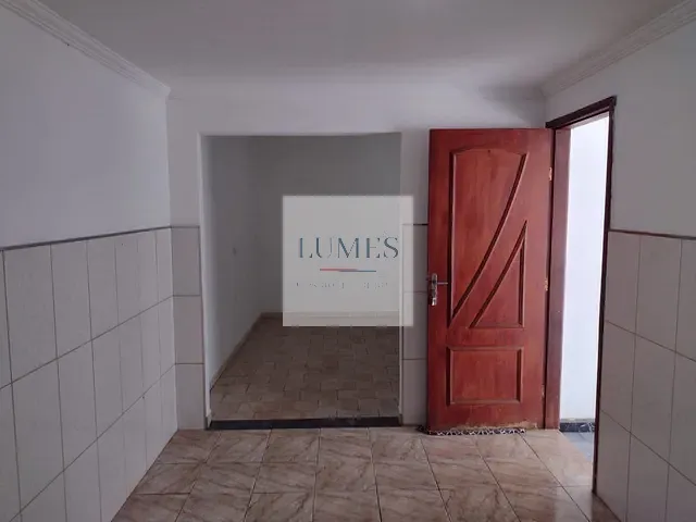 Casa 4 quartos e 2 banheiros, à venda, no bairro Parque Planalto em Santa Bárbara D'Oeste