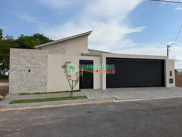 Casa 3 quartos e 1 banheiro, à venda, no bairro Flamboyant III em Canarana